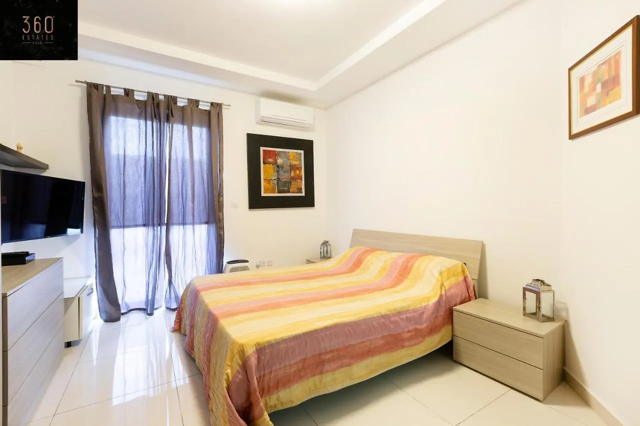 Cosy, Spacious 1Br Apt With Large Private Terrace By 360 Estates Pieta